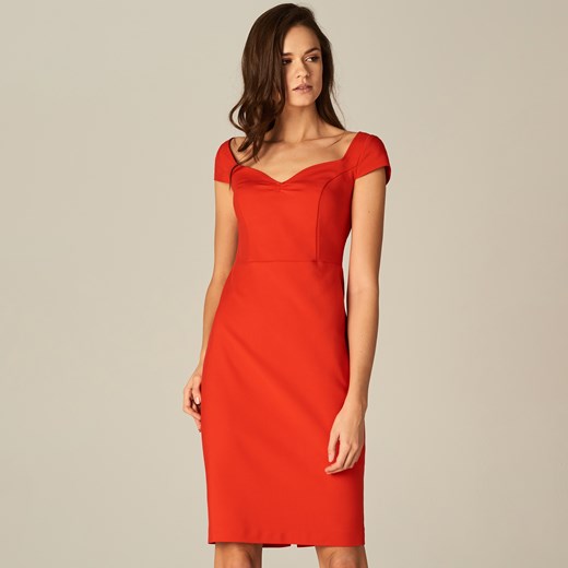 Mohito - Dopasowana sukienka ze zmysłowym dekoltem - Czerwony  Mohito 40 