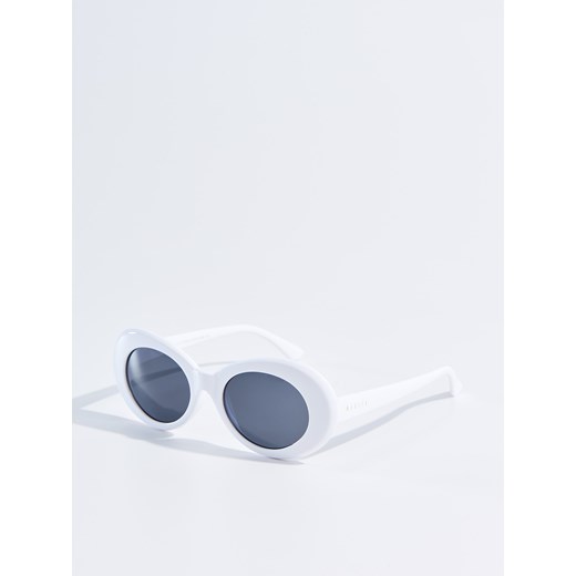 Mohito - Okulary przeciwsłoneczne w stylu vintage - Biały Mohito niebieski One Size 