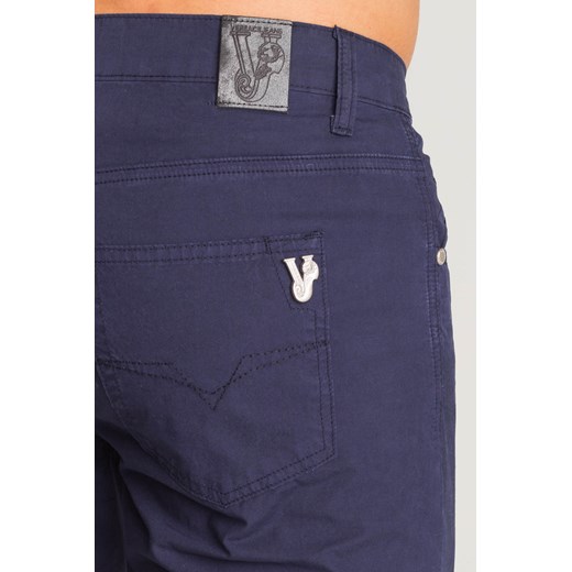 Granatowe spodnie męskie Versace Jeans  Versace Jeans 33 Velpa.pl