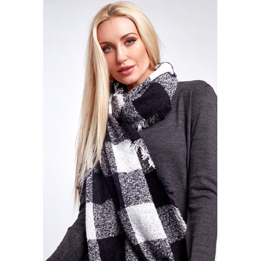 Szalik w kratę czarno-biały Y4023 fasardi uniw fasardi.com