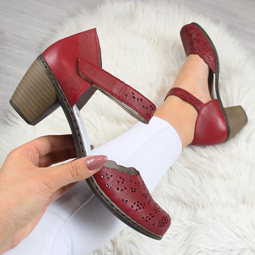 Sandały damskie skórzane komfortowe czerwone Rieker 40987-33