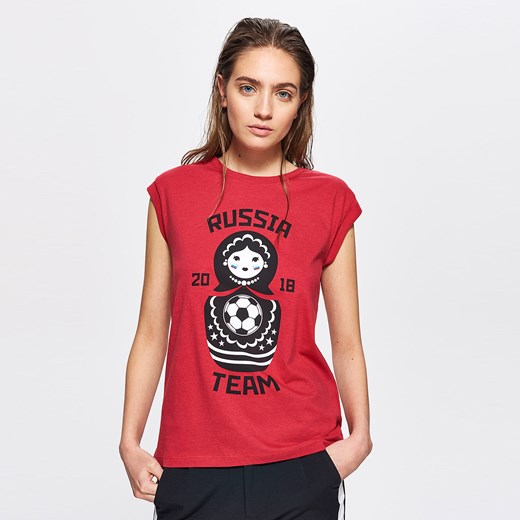 Cropp - Koszulka z piłkarskim motywem - Czerwony czerwony Cropp L 