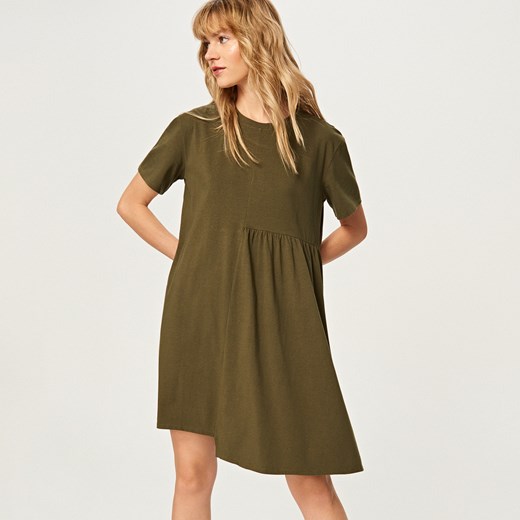 Reserved - Sukienka z krótkimi rękawami - Khaki Reserved zielony L 