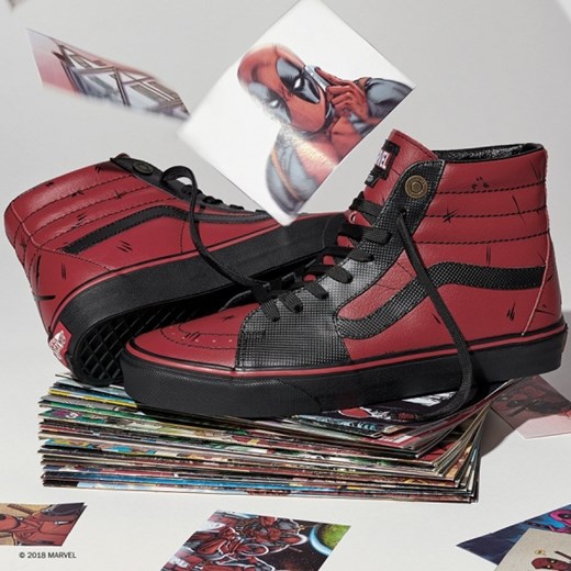 Buty męskie sneakersy Vans x Marvel Deadpool Sk8-Hi VA38GEUBJ - CZERWONY Vans 45 sneakerstudio.pl