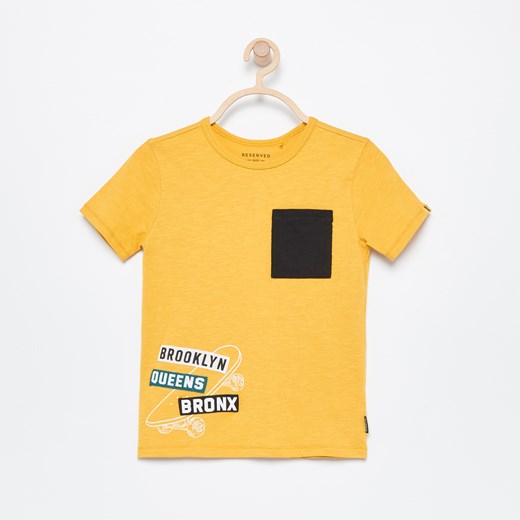Reserved - T-shirt z kieszonką - Żółty  Reserved 104 