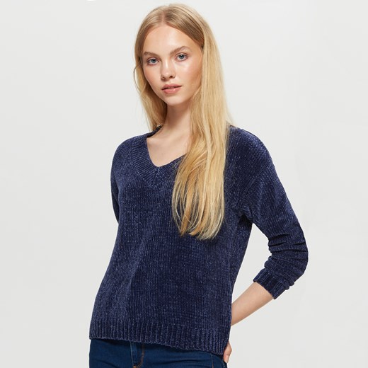 Cropp - Szenilowy sweter z dekoltem - Granatowy  Cropp S 