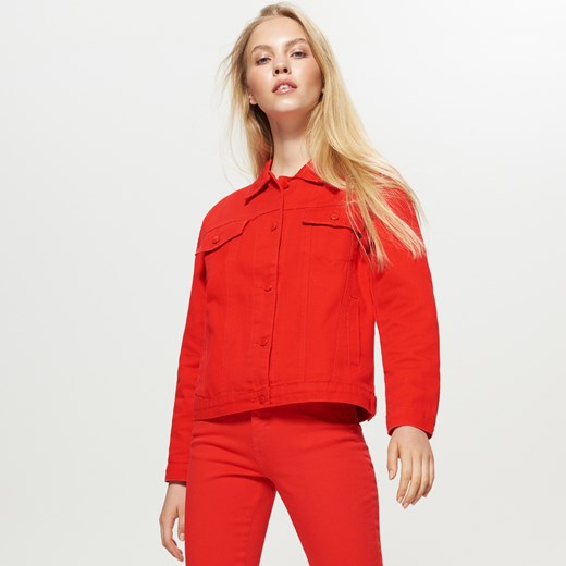 Cropp - Czerwona kurtka jeansowa - Czerwony