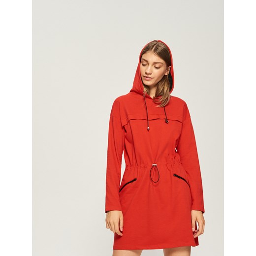 Sinsay - Czerwona sukienka z kapturem - Czerwony  Sinsay L 