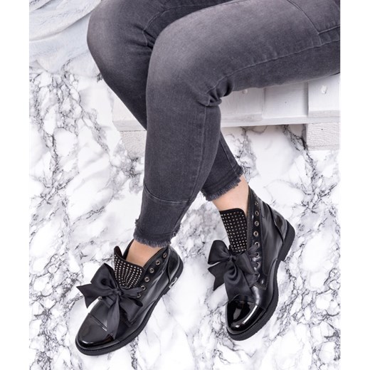 Czarne lakierowane workery kokardziaki   40 MadamRock