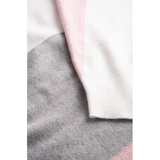 Nietoperzowy sweter w pasy ORSAY S orsay.com