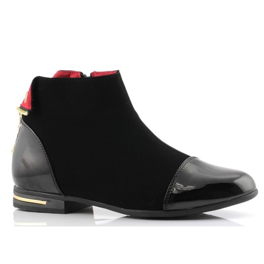 Czarne sztyblety z lakierowanym noskiem - Obuwie Royalfashion.pl 39
