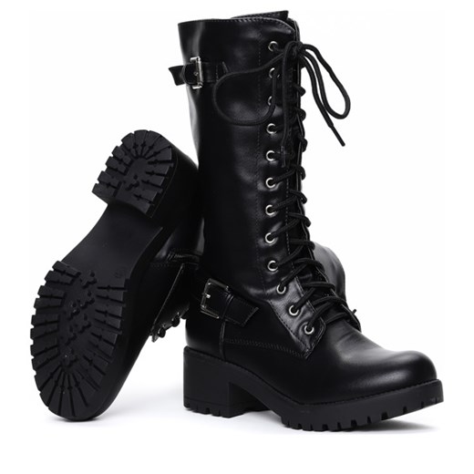 Czarne kozaki stylizowane glanami - Obuwie Royalfashion.pl 38