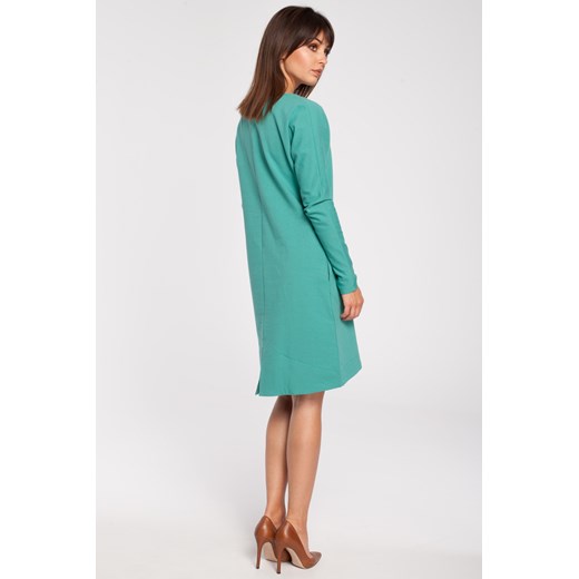 CM2791 Trapezowa sukienka z długim rękawem - zielona
