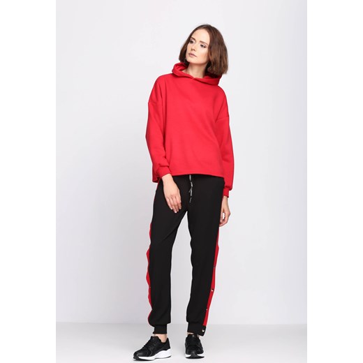 Czerwona Bluza Decrease