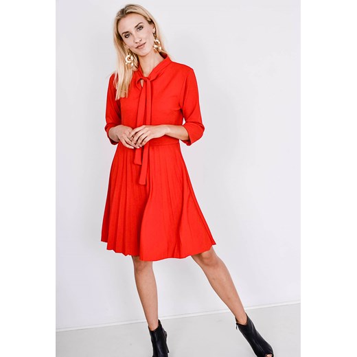Sukienka Zoio czerwona bez wzorów mini z długimi rękawami 