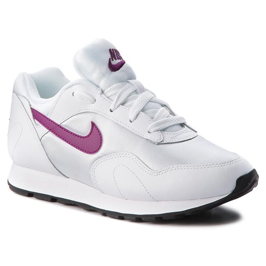 Buty sportowe damskie Nike białe na wiosnę sznurowane bez wzorów 