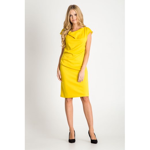 Sukienka Quiosque żółta dopasowana bez wzorów casual 