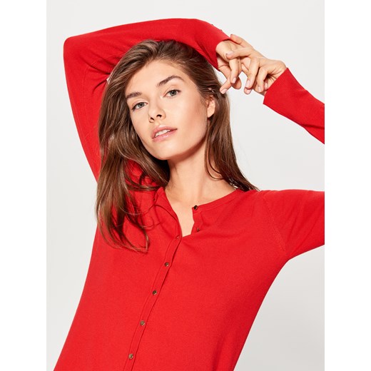 Mohito - Dopasowany sweter z zapięciem na guziki - Czerwony
