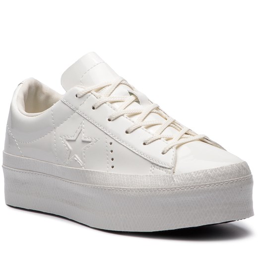 Sneakersy damskie Converse na platformie białe młodzieżowe sznurowane bez wzorów na wiosnę