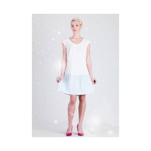 Sukienka biała La Folie z dekoltem v midi bez wzorów dzienna 