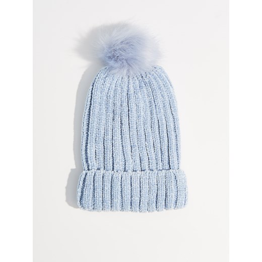 Mohito - Szenilowa czapka z pomponem - Niebieski  Mohito One Size 