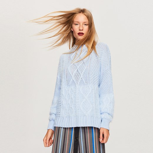 Sweter damski niebieski Reserved z okrągłym dekoltem bez wzorów 
