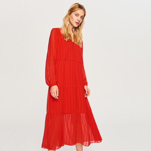 Sukienka Reserved czerwona wyszczuplająca wiosenna na randkę z okrągłym dekoltem z długimi rękawami 