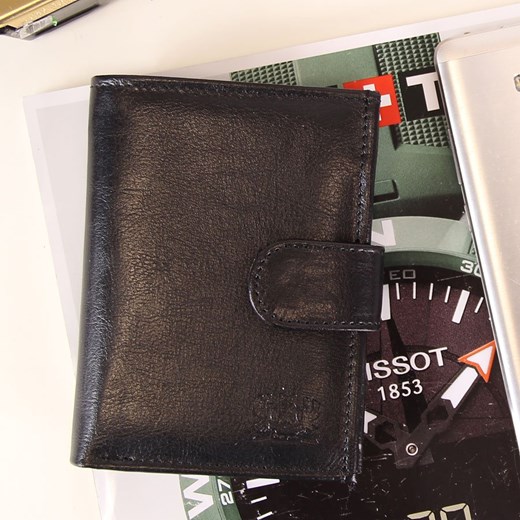 P149 czarny skórzany portfel męski