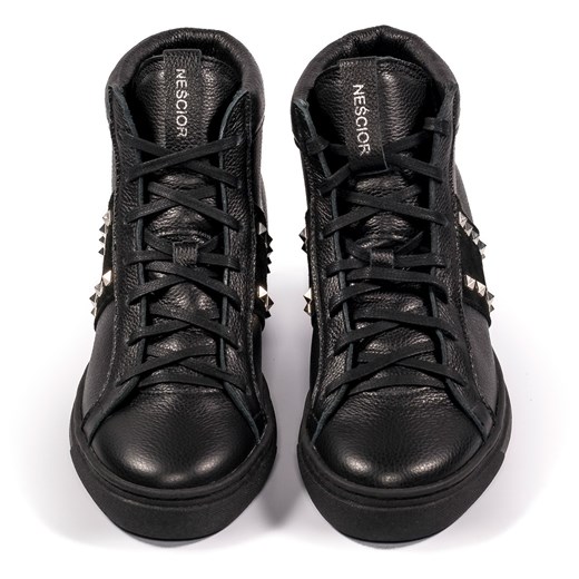 Czarne skórzane sneakersy z ćwiekami 22C   39 wyprzedaż NESCIOR 