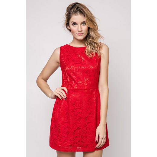 Sukienka czerwona z okrągłym dekoltem elegancka bez rękawów 