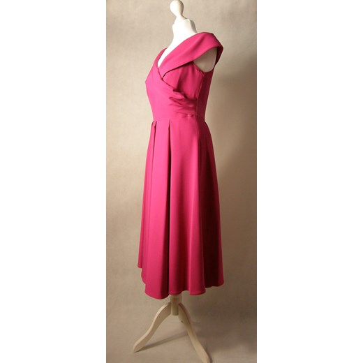 Loudress sukienka różowa dzienna z dekoltem w serek 