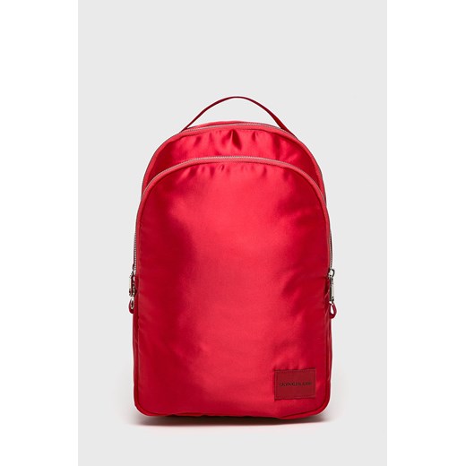 Czerwony plecak Calvin Klein z poliestru 