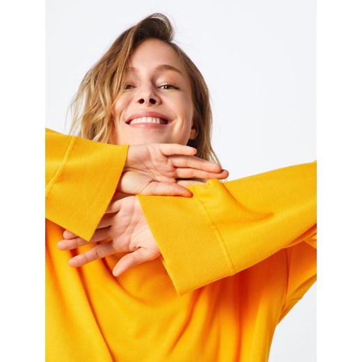Sweter damski Calvin Klein casualowy z okrągłym dekoltem 