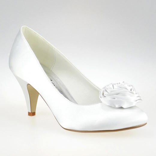 Czółenka Wedding Shoes By Code bez zapięcia w noskiem w szpic bez wzorów 