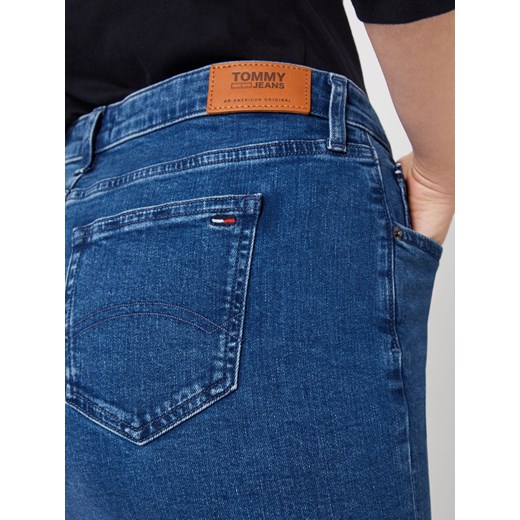Spódnica Tommy Jeans z jeansu midi casualowa niebieska na lato 
