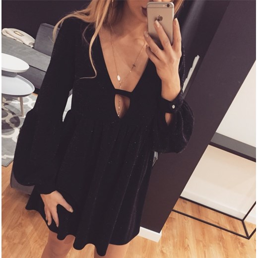 Sukienka mini bodycon z długim rękawem 