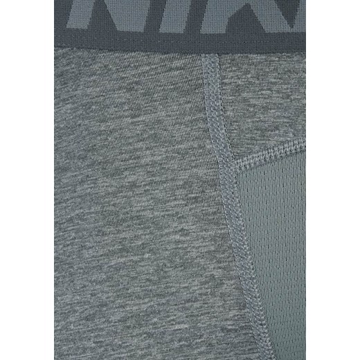 Spodnie sportowe Nike jesienne 