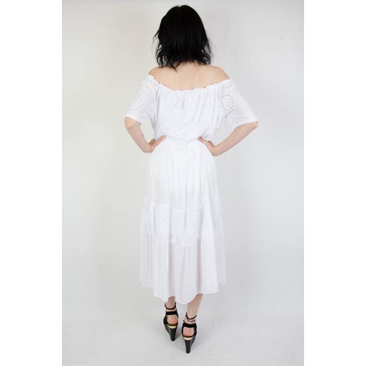 Sukienka Olika z dekoltem typu hiszpanka elegancka biała z odkrytymi ramionami gładka 