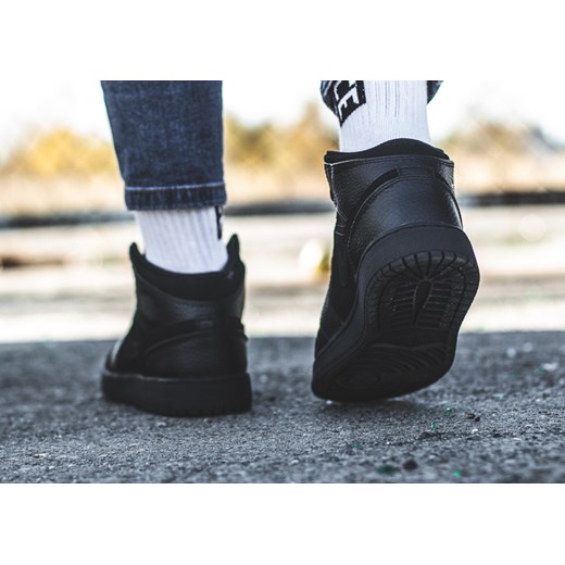 Nike buty sportowe męskie air jordan czarne sznurowane 