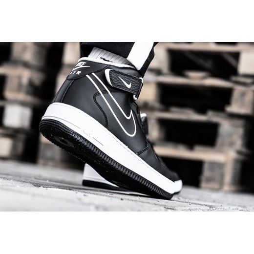 Buty sportowe męskie Nike air force czarne sznurowane 