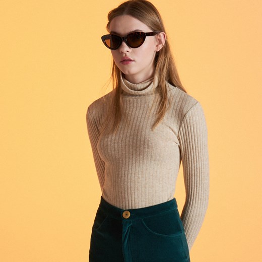 Sweter damski Cropp w stylu młodzieżowym 