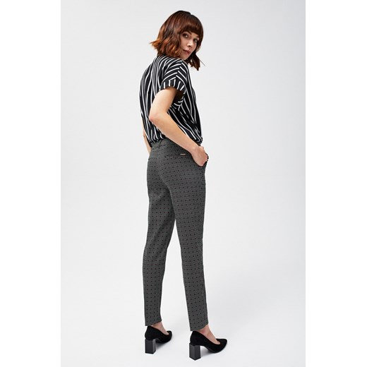 Spodnie damskie gładkie na wiosnę 