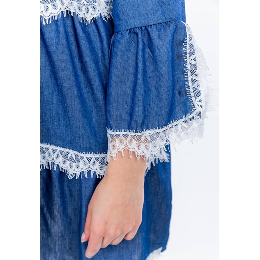 Sukienka Zoio niebieska oversize z żabotem z wiskozy 