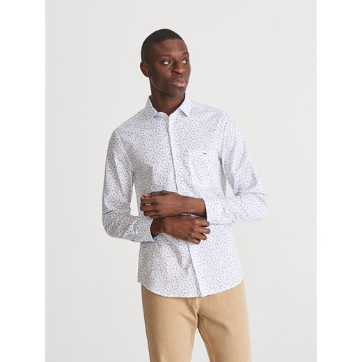 Koszula męska biała Reserved w abstrakcyjnym wzorze 