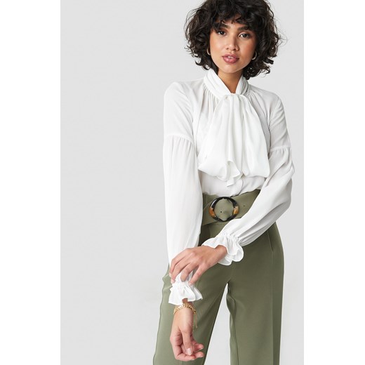 Bluzka damska biała NA-KD Classic z długim rękawem 