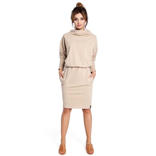 Beżowa Sukienka z Szerokim Półgolfem Moe XXL/XXXL Coco-fashion.pl