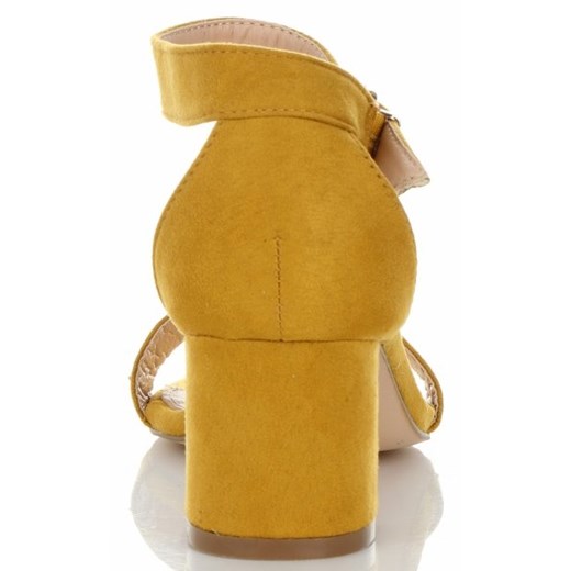 Sandały damskie Belluci żółte z klamrą 