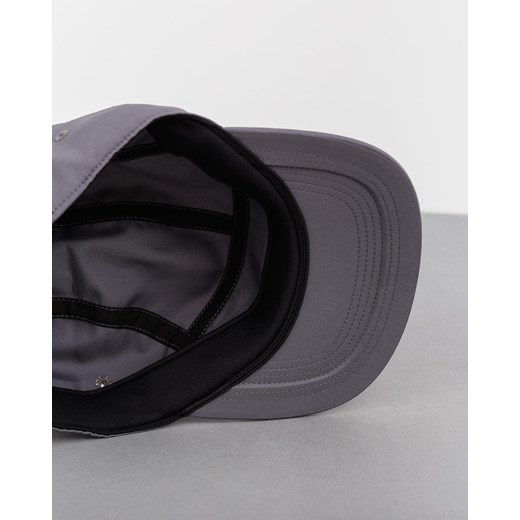Fioletowa czapka z daszkiem męska Nike 