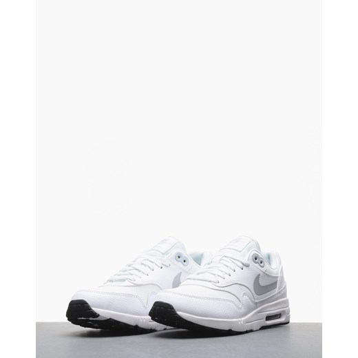 Buty sportowe damskie Nike dla biegaczy air max białe ze skóry bez wzorów 