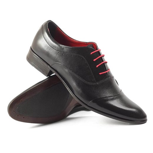Skórzane buty wizytowe z efektownym noskiem Magnus czarne
